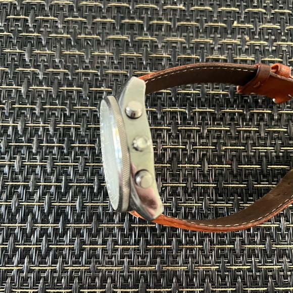 Fossil Watch - Picture 4 of 6